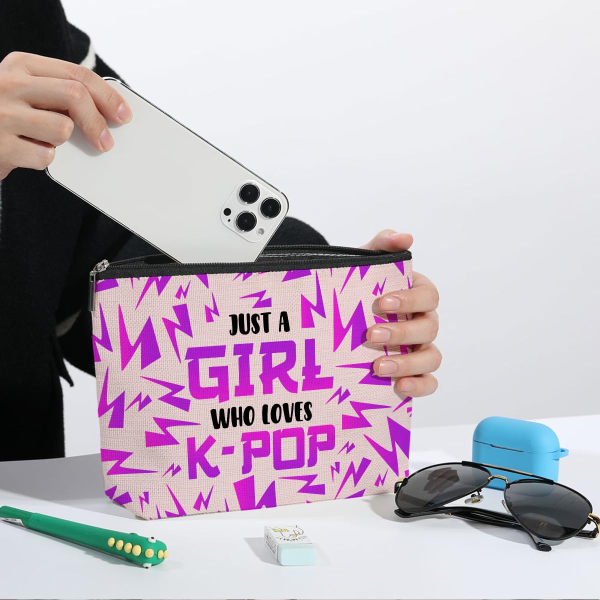 ZHAMEN Vintage Makeup Bag Weird Girls Cosmetic Bag for Women