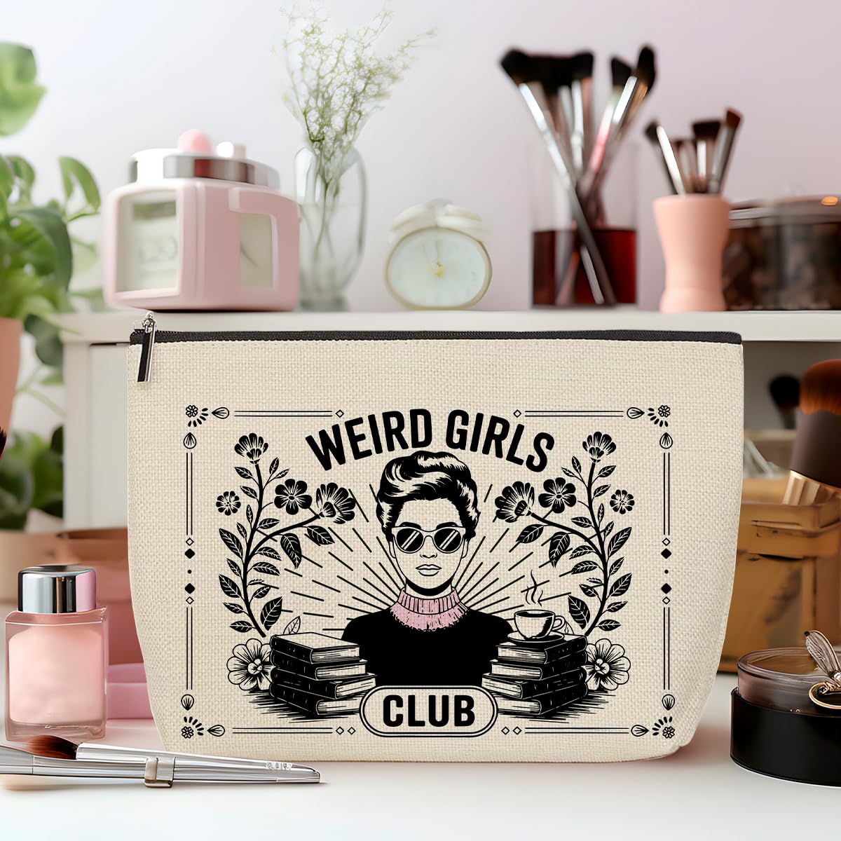 ZHAMEN Vintage Makeup Bag Weird Girls Cosmetic Bag for Women