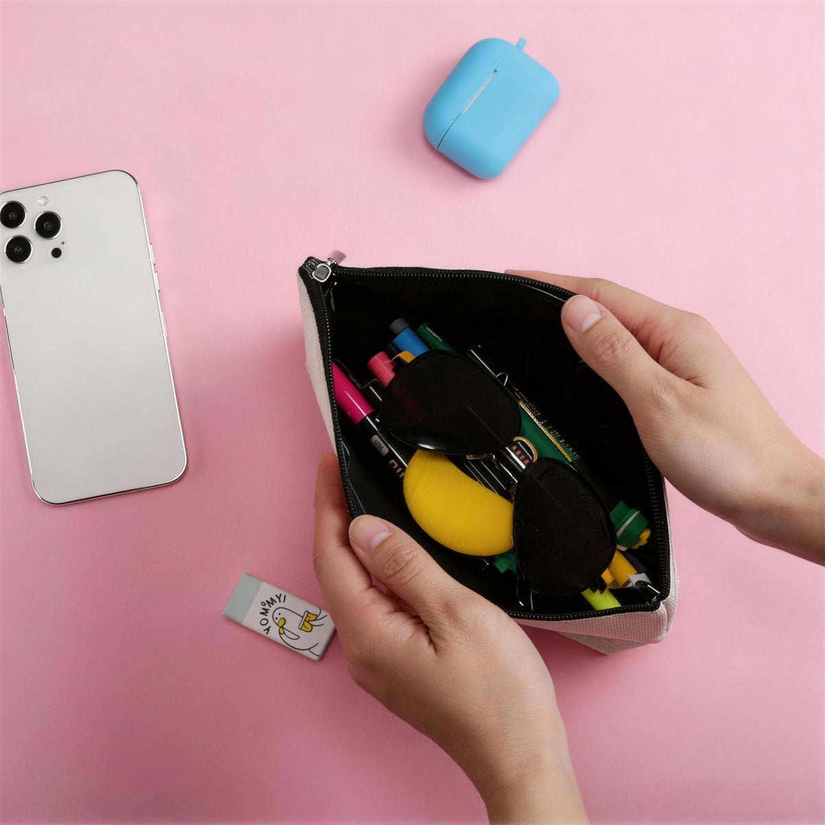 ZHAMEN Vintage Makeup Bag Weird Girls Cosmetic Bag for Women