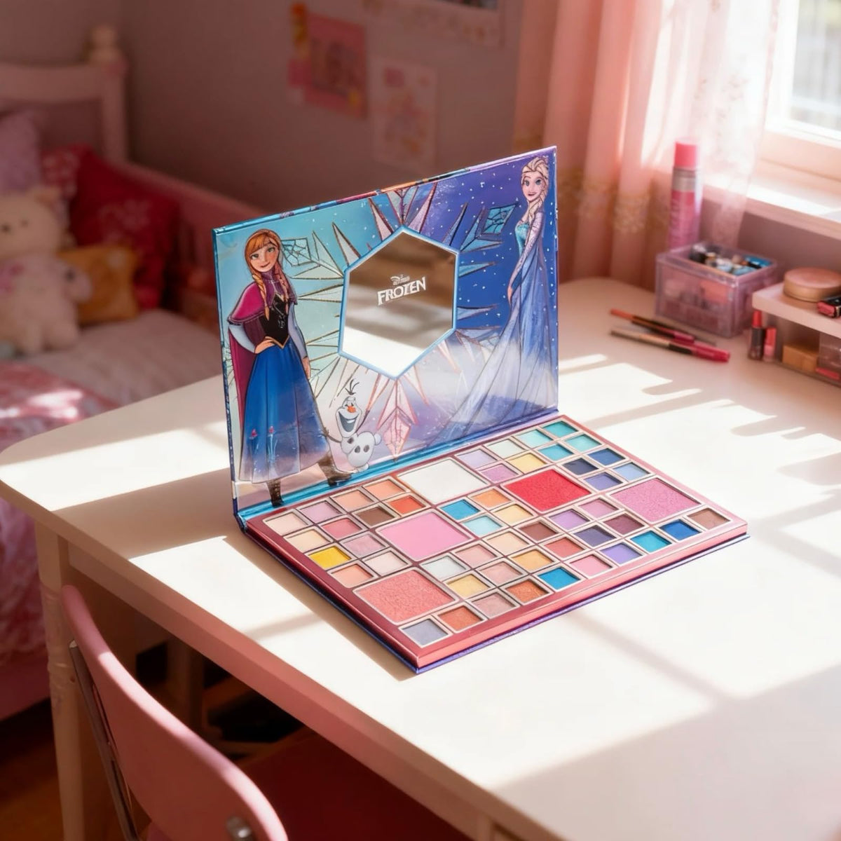 Alice in Wonderland 55-Well Face Palette, Eyeshadow, Ages 13+